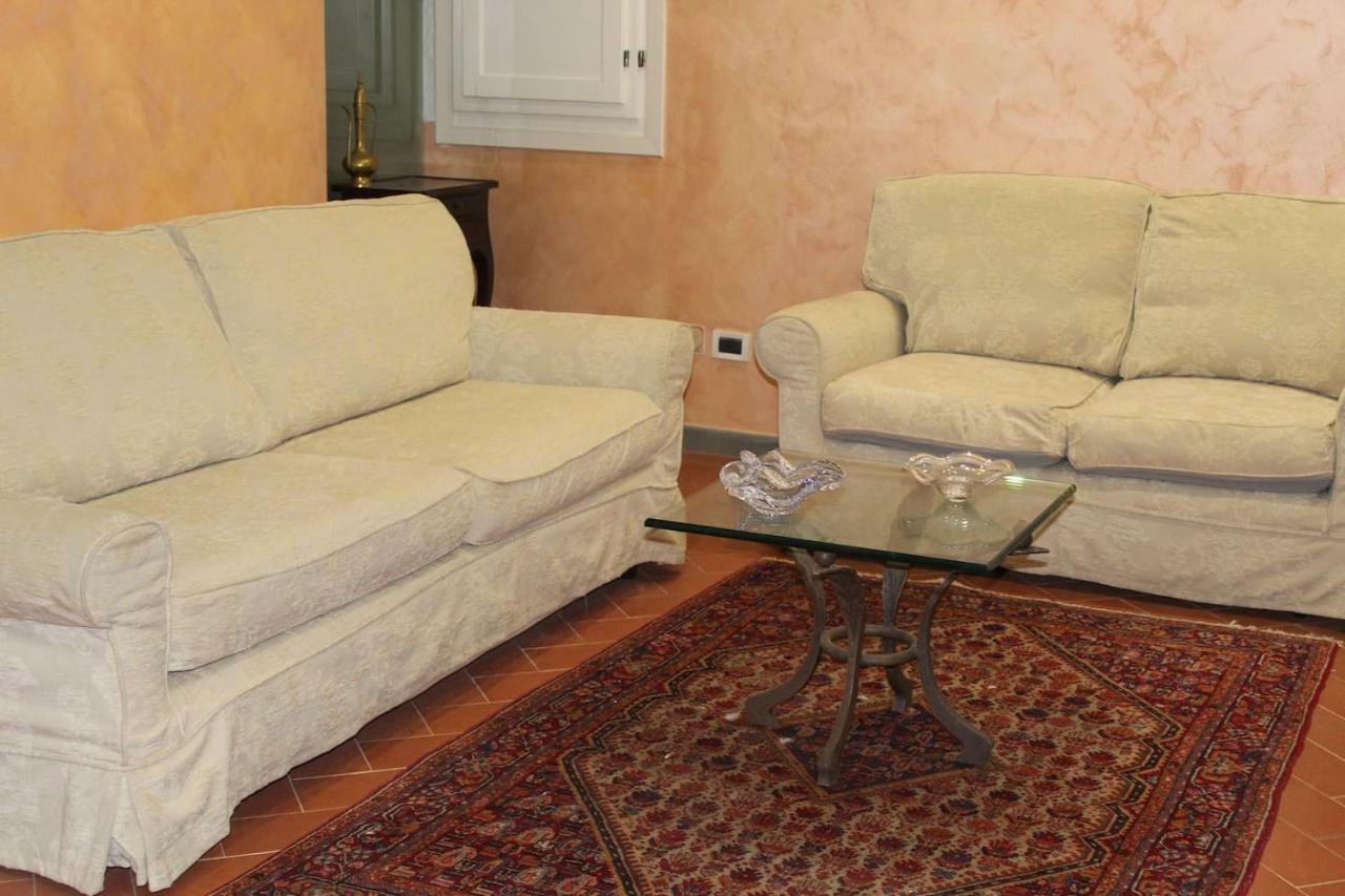 Anfiteatro House Romantica Lucca Exterior foto